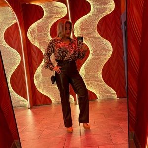 Meet your Posher, Frances